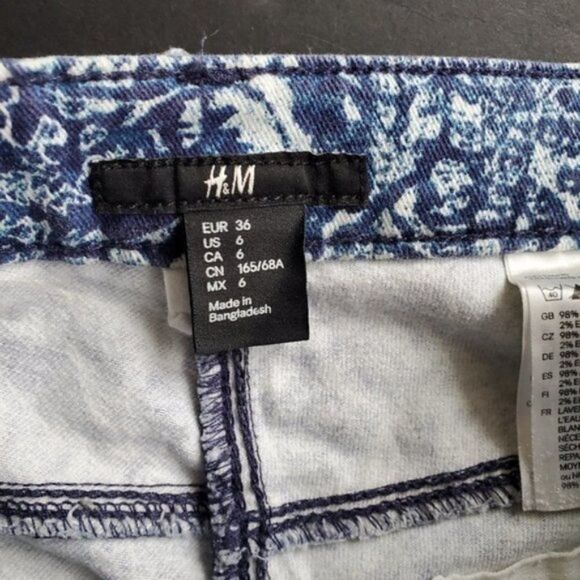 💍H&M Blue and white Paisley Dress Pants - Picture 3 of 8